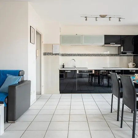 Evasion T3 Lumineux Avec Parking Et Clim * לה קיוטאט